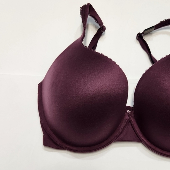 Body by Victoria's Secret Bra - Picture 3 of 8